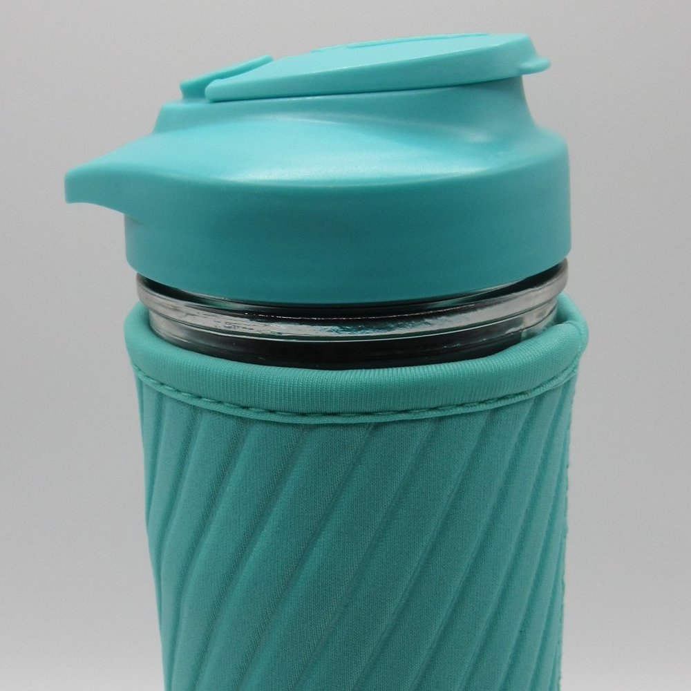 BRAND NEW MASONTOPS GLASS WATER BOTTLE WITH NEOPRENE IN TURQUOISE  #444
